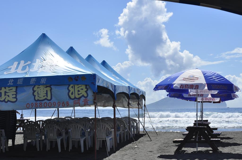 Wushih Surf Hostel Toucheng Eksteriør bilde